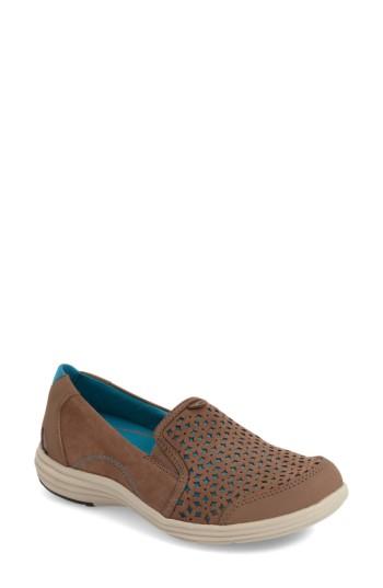 Women's Aravon 'bonnie' Slip-on Sneaker .5 Ee - Brown