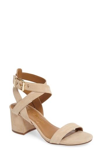 Women's Arturo Chiang Hammil Block Heel Sandal .5 M - Beige