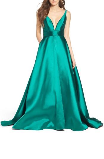 Women's Ieena For Mac Duggal Plunging Sweetheart Neck Ballgown - Green