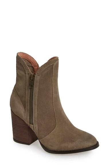 Women's Seychelles Lori Block Heel Western Bootie M - Beige