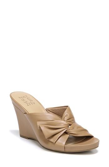 Women's Naturalizer Breanna Wedge M - Brown