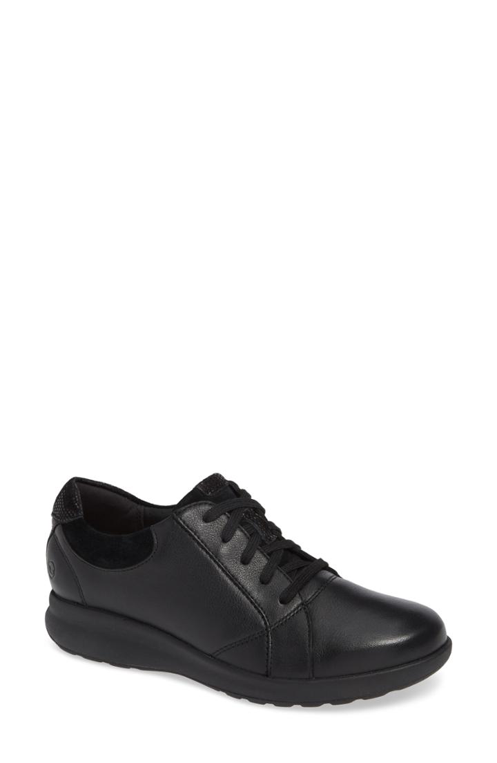Women's Clarks Unadorn Lace-up Sneaker W - Black