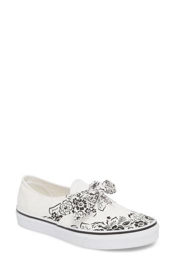 Women's Vans Ua Authentic Knotted Floral Bandana Slip-on Sneaker M - White