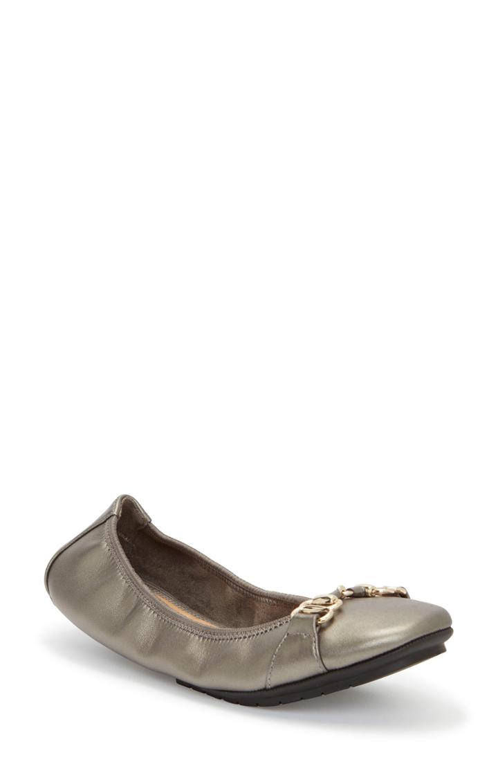 Women's Me Too Olympia Skimmer Flat .5 W - Metallic