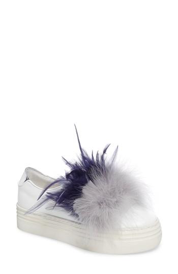 Women's Here / Now Tina Feathered Slip-on Sneaker .5 M - White