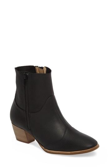 Women's Amalfi By Rangoni Robin Bootie M - Black