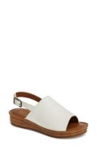 Women's Bella Vita Wit Sandal .5 N - White