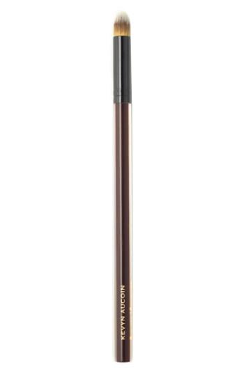 Space. Nk. Apothecary Kevyn Aucoin Beauty The Blender/concealer Brush