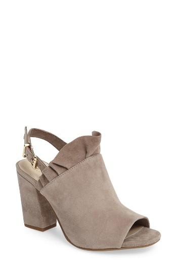 Women's Seychelles Sightseeing Ruffle Mule M - Beige