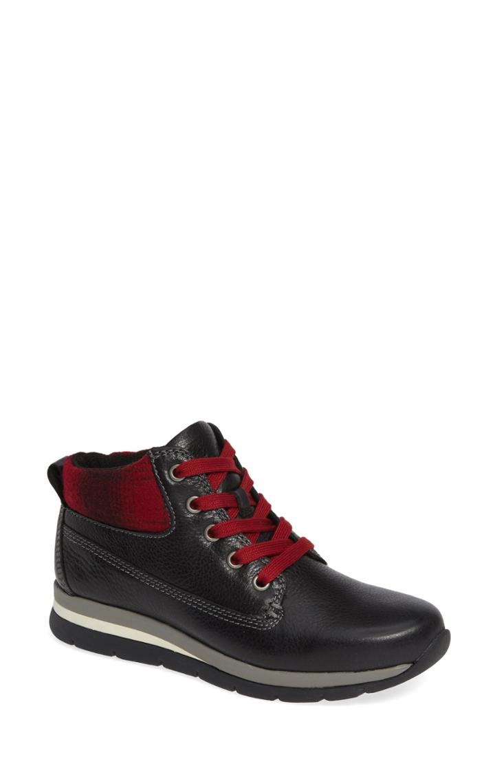 Women's Bionica Tuscon Bootie .5 M - Black