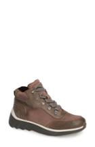 Women's Otbt Commuter Sneaker M - Brown