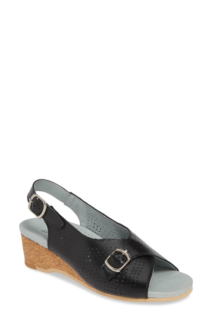 Women's David Tate Noble Perforated Slingback Sandal .5 M - Black