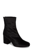 Women's Free People Cecile Block Heel Bootie .5-8us / 38eu - Black