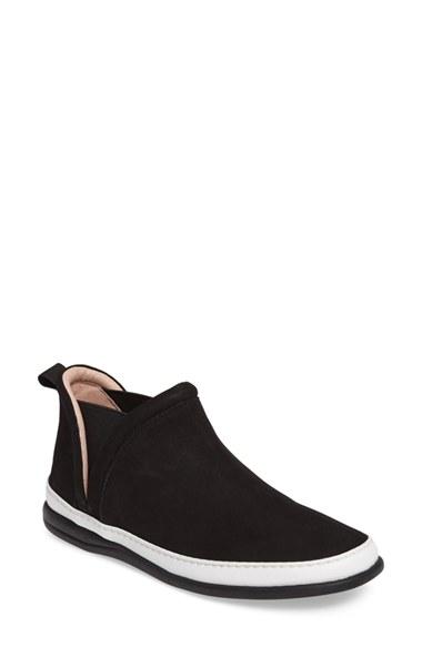 Women's Taryn Rose Fose Chelsea Bootie .5 M - Black