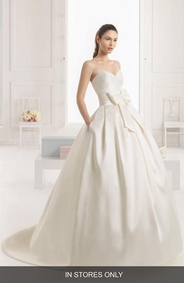 Women's Rosa Clara 'enebro' Strapless Bow Ballgown Dress