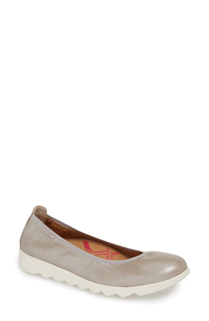 Women's Comfortiva Grace Flat M - Metallic