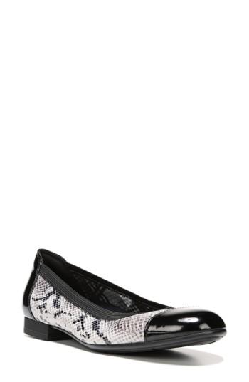 Women's Naturalizer 'therese' Cap Toe Flat .5 W - Black