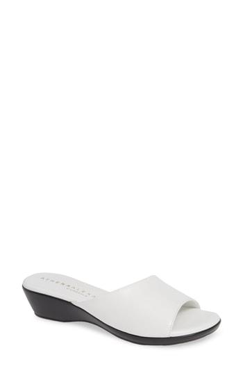 Women's Athena Alexander Calypso Wedge Sandal M - White