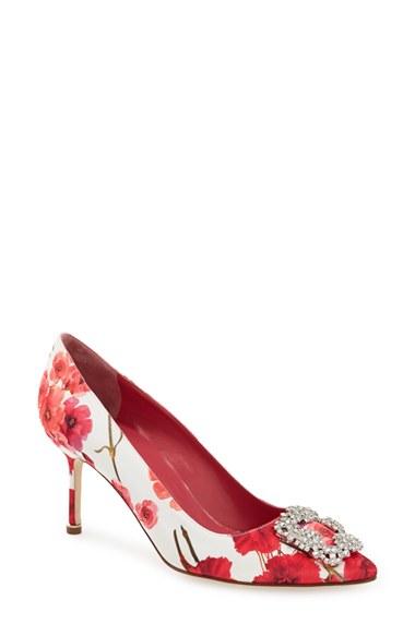 Women's Manolo Blahnik 'hangisi' Crystal Embellished Pump