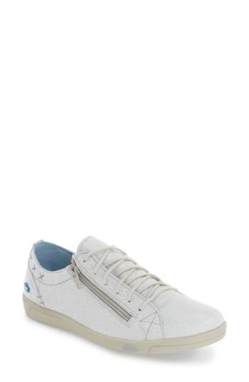 Women's Cloud 'aika' Leather Sneaker .5-11us / 42eu - White