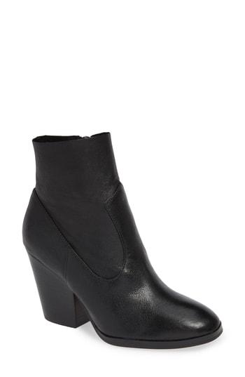 Women's Isola Lani Block Heel Bootie M - Black