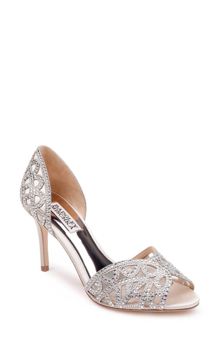 Women's Badgley Mischka Harris Peep Toe Pump .5 M - White