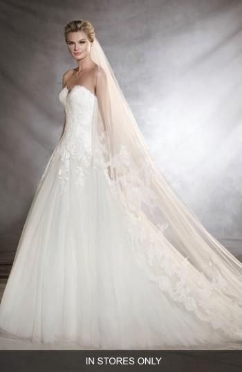 Women's Pronovias Oblea Strapless Tulle Gown, Size - Ivory