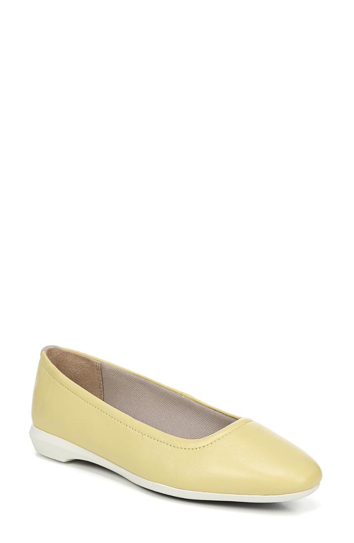 Women's Naturalizer Alya Flat M - Yellow