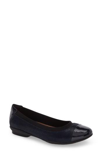 Women's Clarks Neenah Garden Flat .5 M - Blue