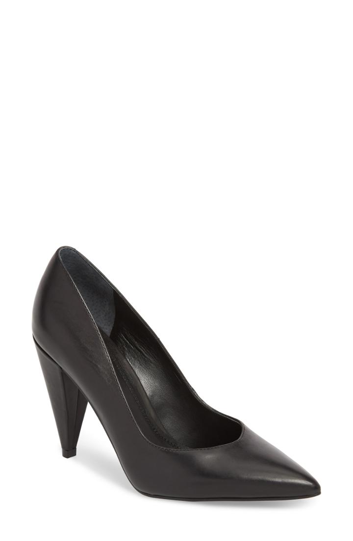 Women's Marc Fisher D Hesla Pump, Size 6 M - Black
