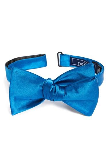 Men's The Tie Bar Solid Silk Bow Tie, Size - Blue