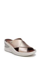 Women's Bzees Vista Slide Sandal .5 M - Metallic