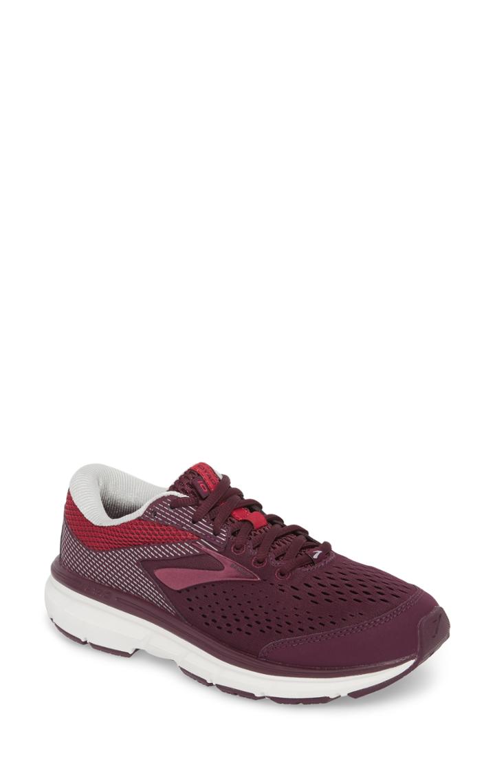 Women's Brooks Dyad 10 Running Shoe .5 B - Burgundy