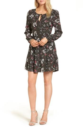 Women's Cupcakes And Cashmere Cayleen Peasant Dress - Green