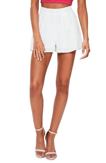 Women's Missguided Floaty Pleat Shorts Us / 14 Uk - Ivory