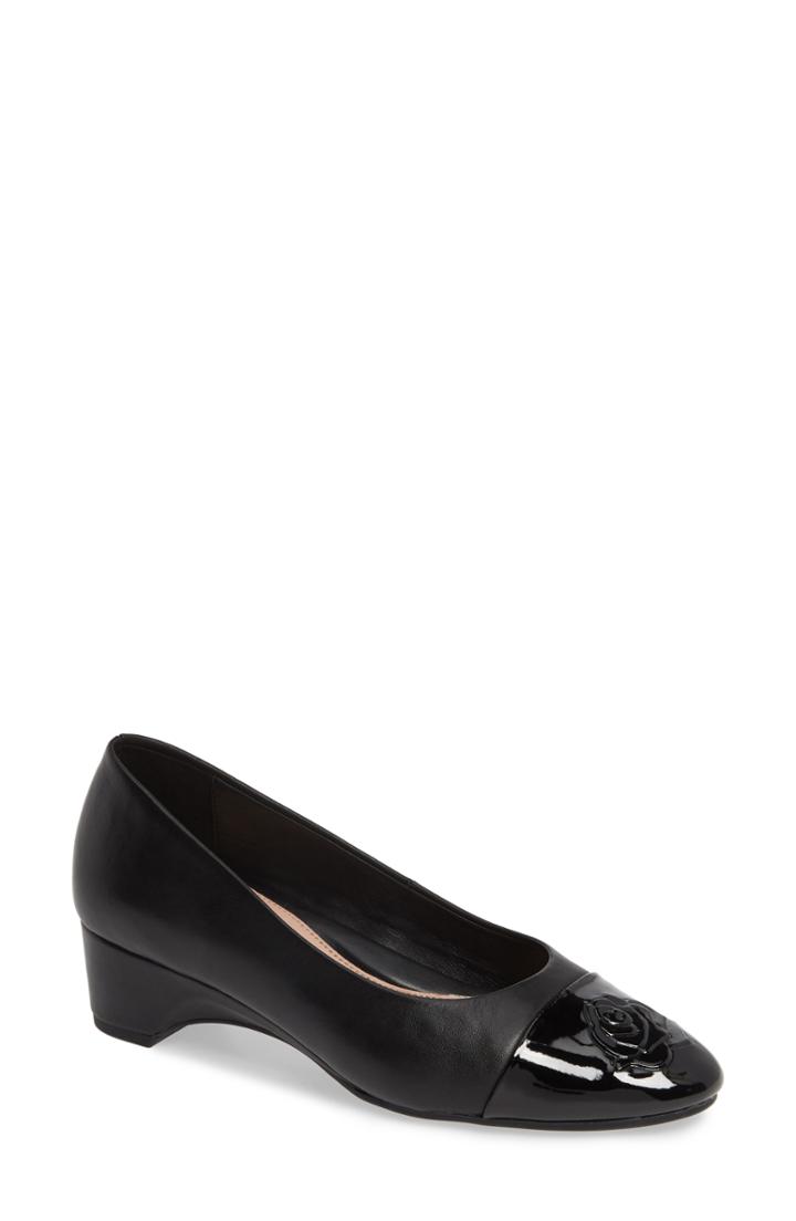 Women's Taryn Rose Babe Cap Toe Pump W - Black