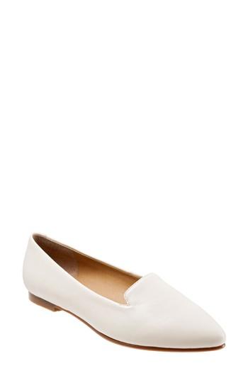 Women's Trotters Harlowe Pointy Toe Loafer N - White