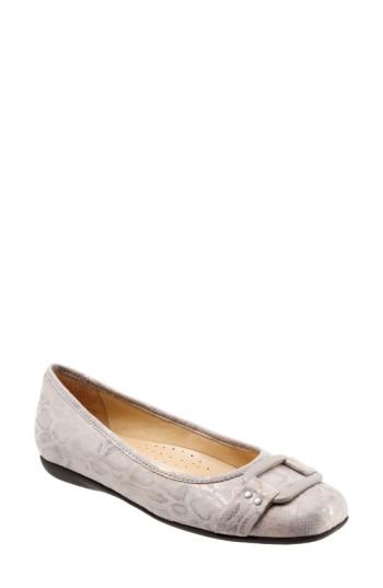 Women's Trotters 'sizzle Signature' Flat M - Beige