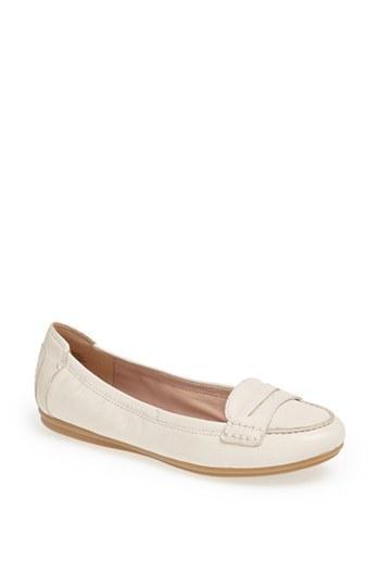 Easy Spirit Leather Penny Loafer Womens Off White Leather