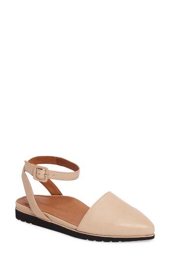 Women's L'amour Des Pieds Madolen Strappy Flat .5 M - Beige