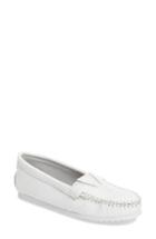 Women's Minnetonka Moccasin .5 M - White