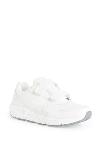 Women's Brooks 'addiction' Walking Shoe .5 W - White