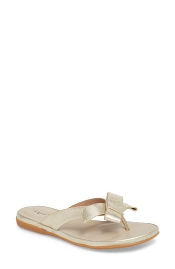 Women's T Tahari Aria Flip Flop M - Metallic