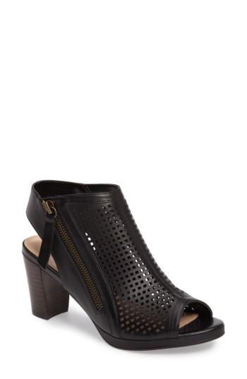 Women's Bella Vita Lenore Open Toe Bootie M - Black