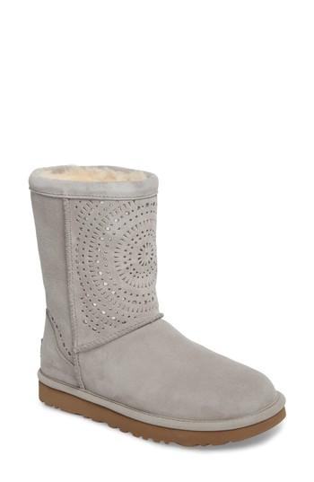 Women's Ugg Classic Short Sunshine Perforated Boot M - Grey