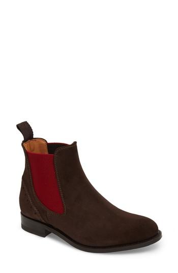Women's Ariat Benissa Lux Chelsea Boot .5 M - Brown