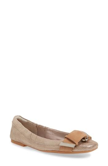 Women's T Tahari Andes Flat .5 M - Metallic