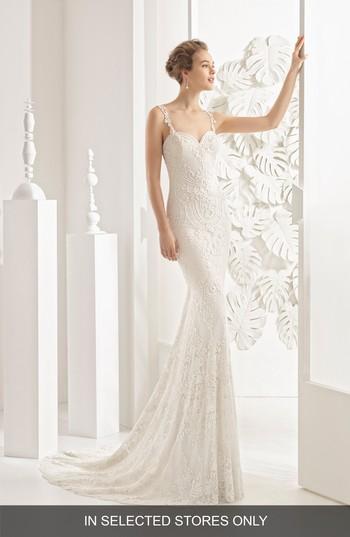 Women's Rosa Clara Nancy Guipure Lace Gown, Size - Ivory