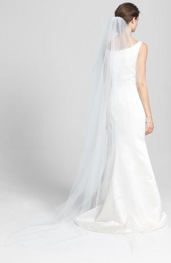 Wedding Belles New York 'ellen' Cathedral Veil, Size - Ivory