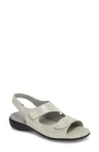 Women's David Tate Lilly Slingback Sandal M - Metallic